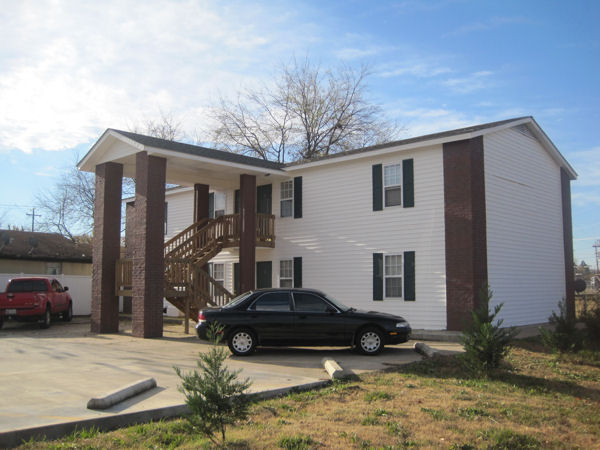 Building Photo - Four Plex Apartment Building