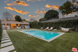 Building Photo - 4607 Willowcrest Ave