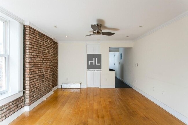 Building Photo - Bright and Spacious 2 Bedroom, 2 Bathroom ...