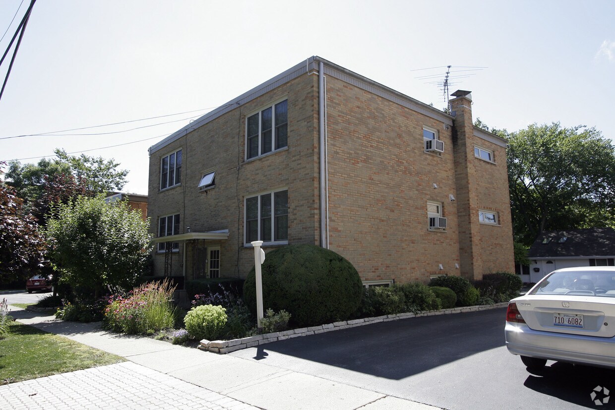 Primary Photo - 17-21 Webster Ave