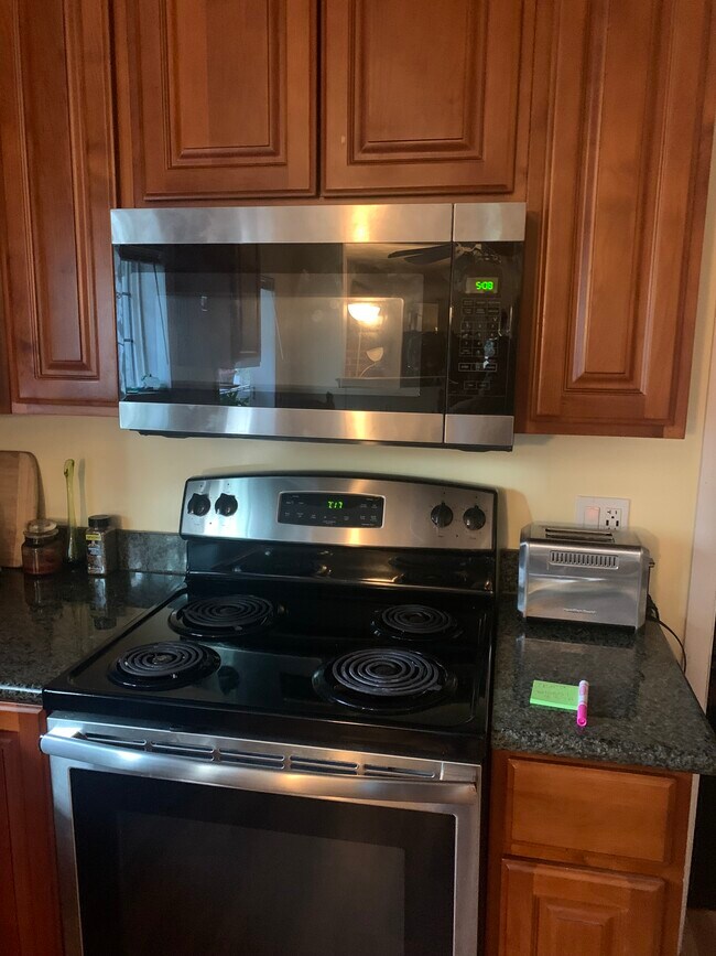 205 S Spring St, Ukiah, CA 95482 House Rental in Ukiah, CA