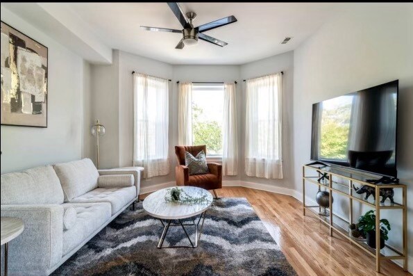 Foto del edificio - 3413 W Harrison St