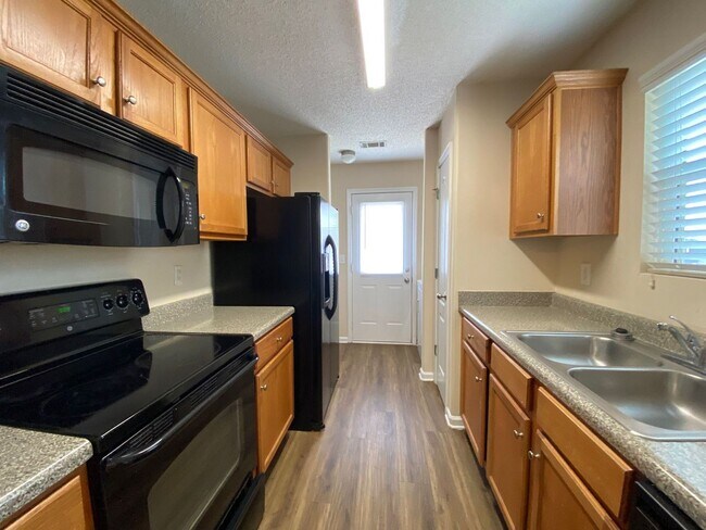 Foto del edificio - BRIDGEWATER HOME - PRE-LEASING FOR AUGUST 1 2026! 1/2 Off Deposit!