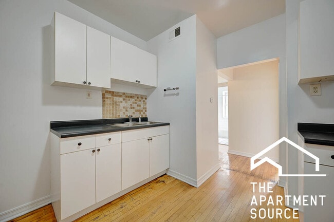 Foto del edificio - 3001 N Whipple St