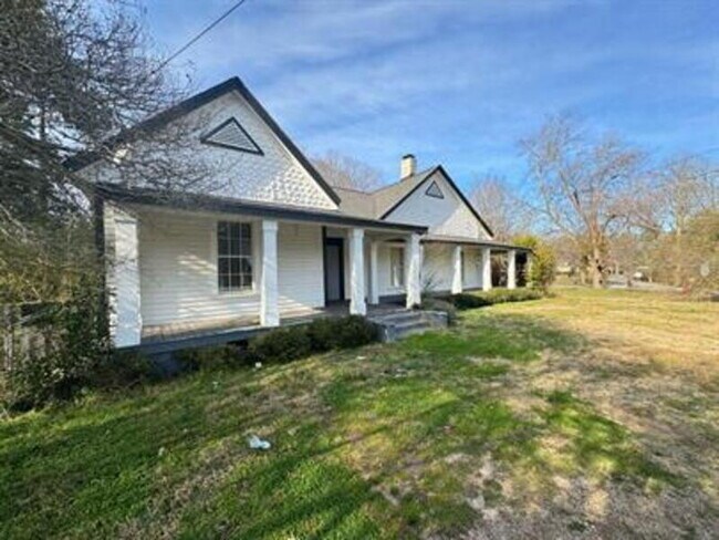 Building Photo - 306 Veazey St