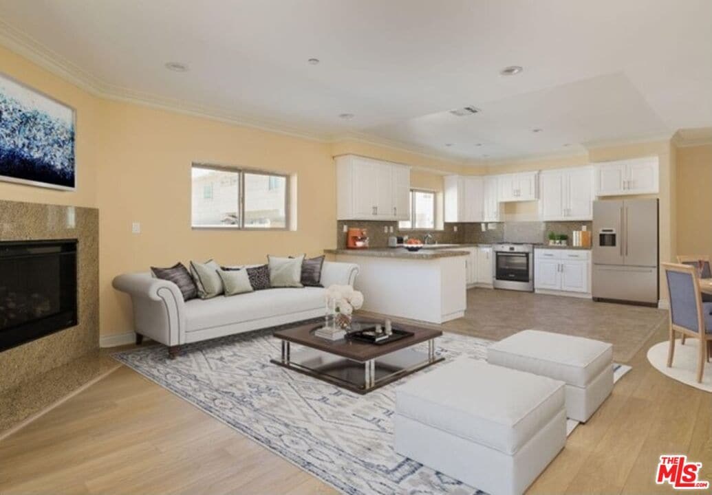 4952 W 112th St Unit 22, Inglewood, CA 90304 Room for Rent in