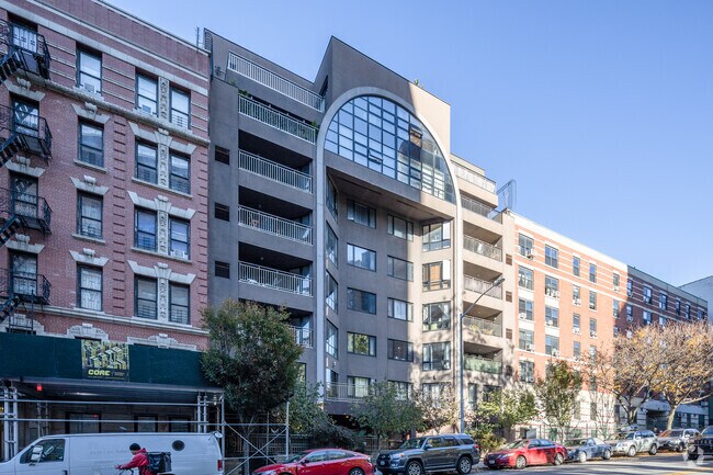 Foto del edificio - 523-525 W 133rd St