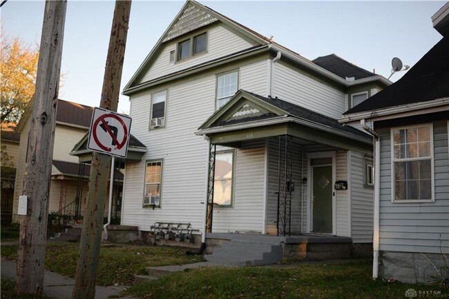 Photo - 820-822 HUFFMAN Apartment