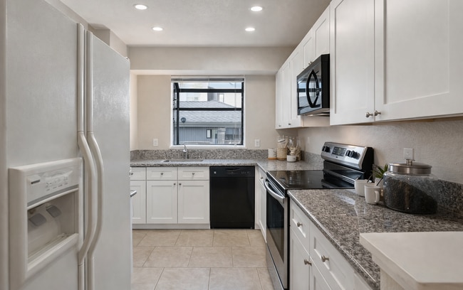 Foto del edificio - 2677 Oak Rd