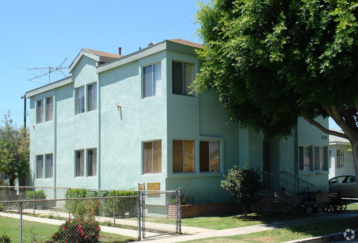 Foto del edificio - 3933 Tilden Ave