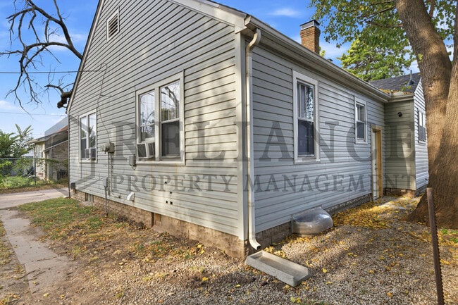 Building Photo - 224 1/2 North Minnesota Avenue