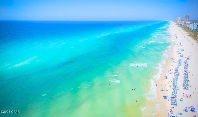 Foto del edificio - 13412 Front Beach Rd