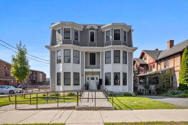 Foto del edificio - 52 W Emerson St