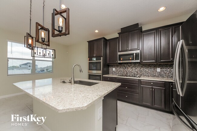 Building Photo - 456 Sapphire Dr