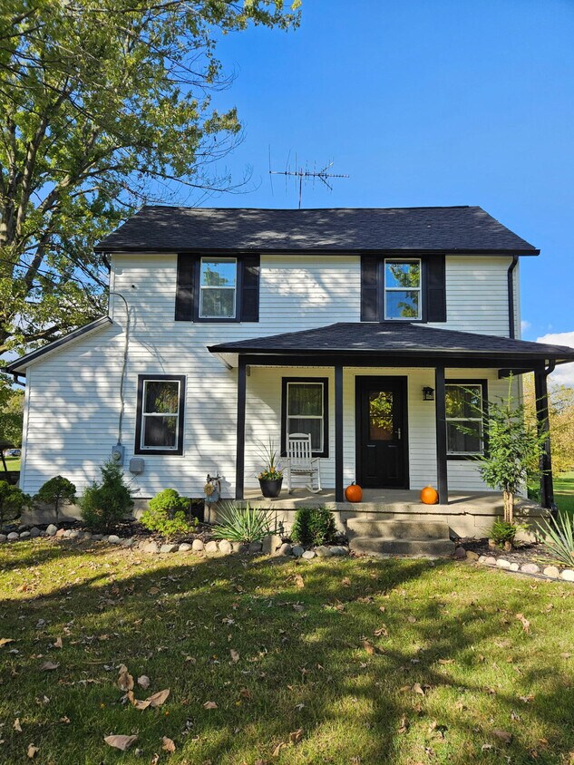 Foto principal - 7945 Willow Rd