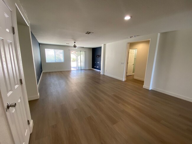 Building Photo - 36645 Quito Way