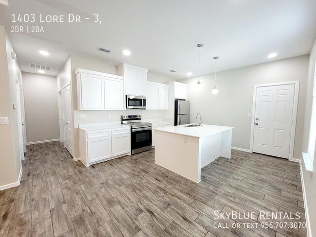 Building Photo - 1403 Lore Dr