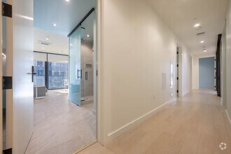 Building Photo - 6401 Wilshire Blvd