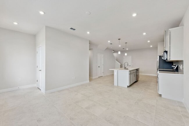 Building Photo - Brand New Construction 3b/2.5ba + 2-Car Garage in Debary