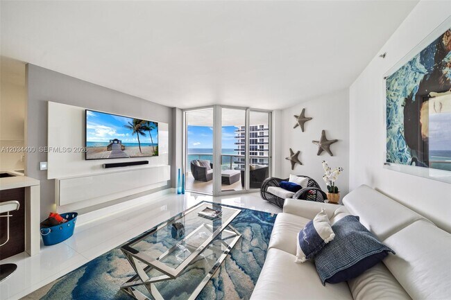 Building Photo - 4779 Collins Ave