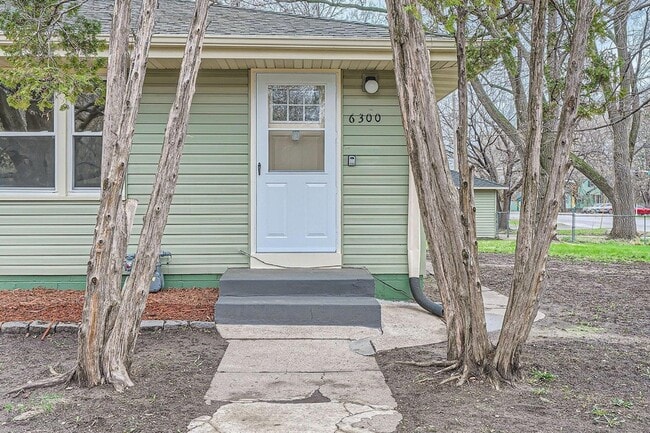 Foto del edificio - 6300 Quebec Ave N