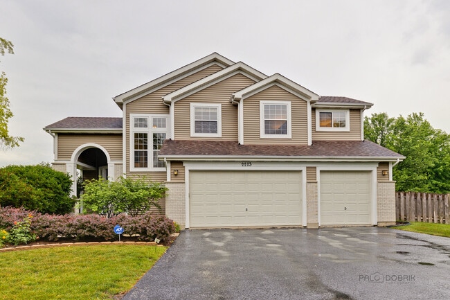 Building Photo - 2213 Apple Hill Ln