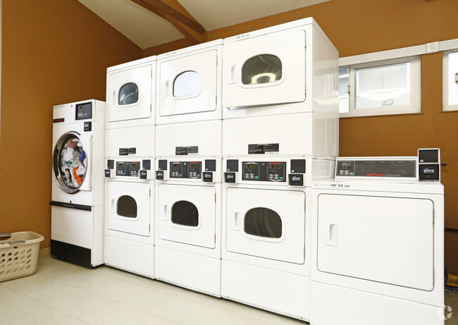 Interior Photo - Washington Townhomes