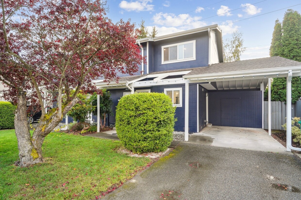 Foto principal - 9025 Fremont Ave N