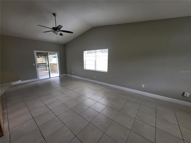 Building Photo - 9819 River Pines Ct
