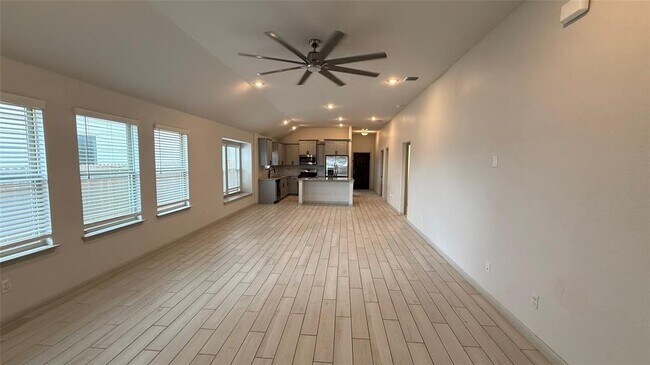 Foto del edificio - 125 Woods Edge Ln