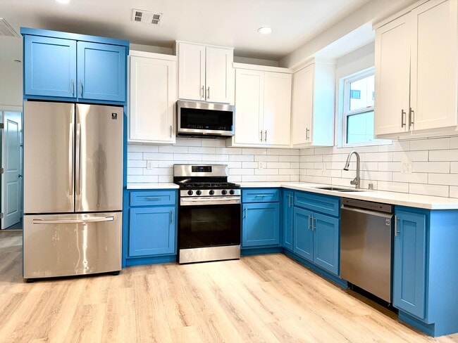 Foto del edificio - 3918 Brighton Ave