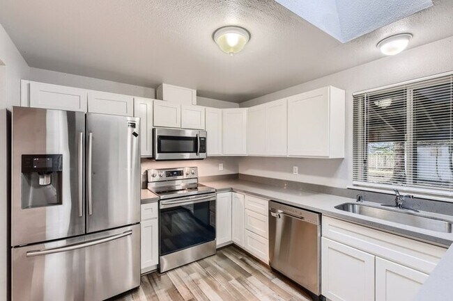 Foto del edificio - 11220 200th Street East, Graham, WA, 98338