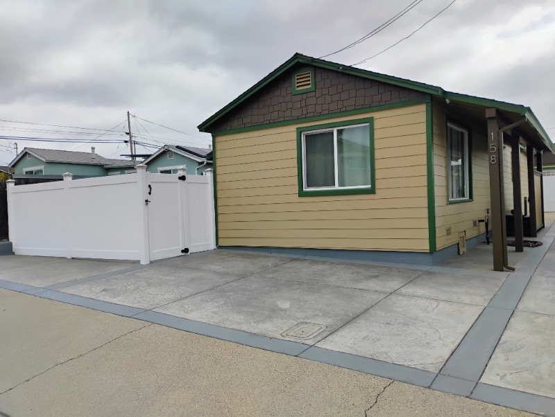Primary Photo - 158 N 6th St