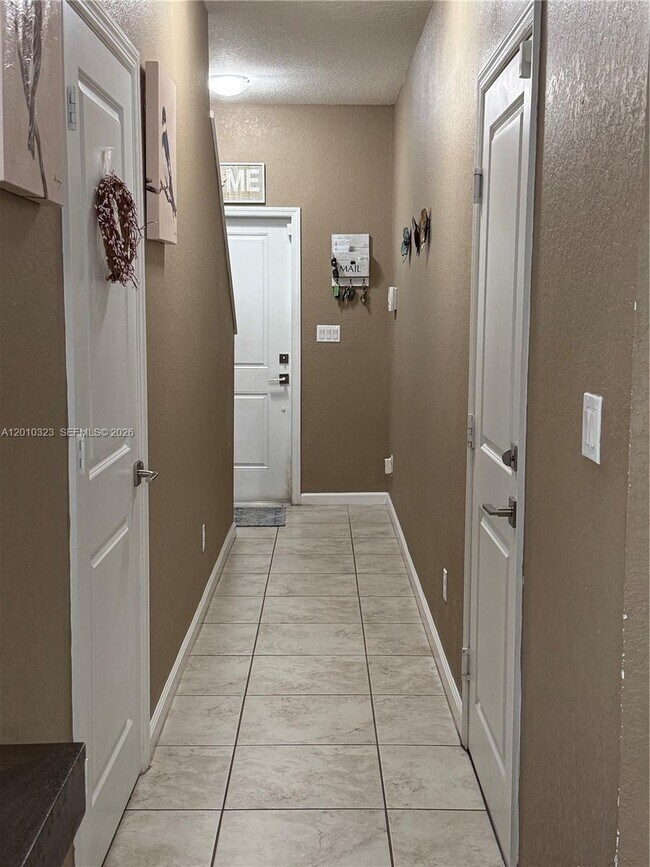 Foto del edificio - 4044 NW 11th St