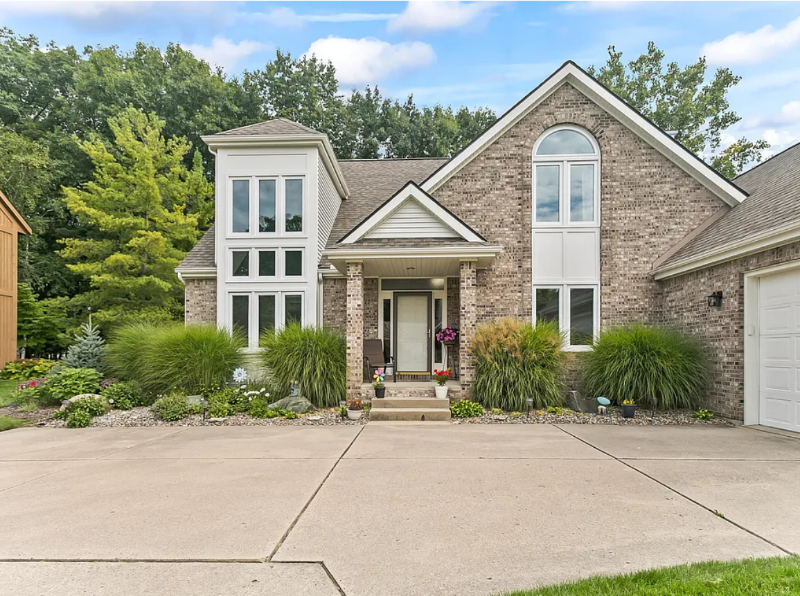 Primary Photo - 1126 Harrington Ln