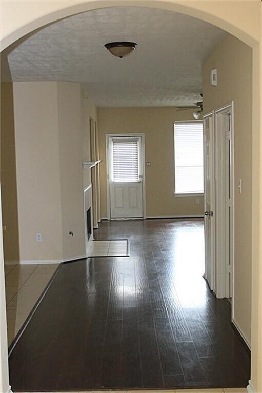 Foto del edificio - 6314 Bonnie Chase Ln