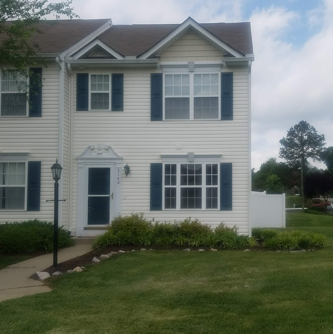 Building Photo - 3140 Kim Dr