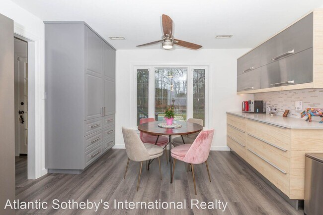 Foto del edificio - 4 br, 3 bath House - 716 Harris Point Drive