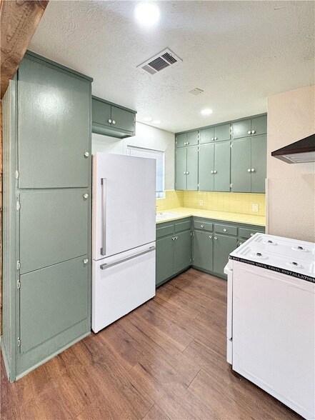 Foto del edificio - 603 W Evans St