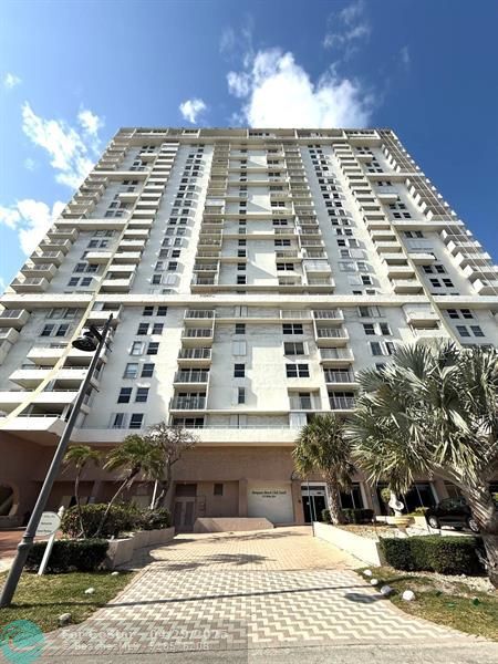 Foto del edificio - 111 Briny Ave