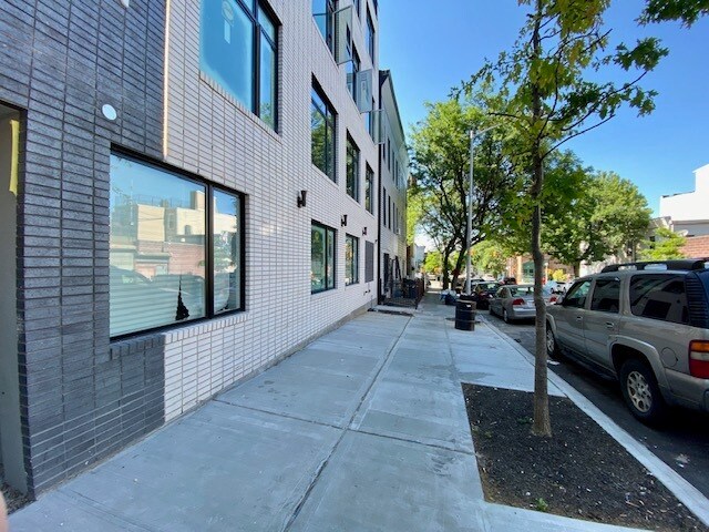 Building Photo - 244 Howard Ave