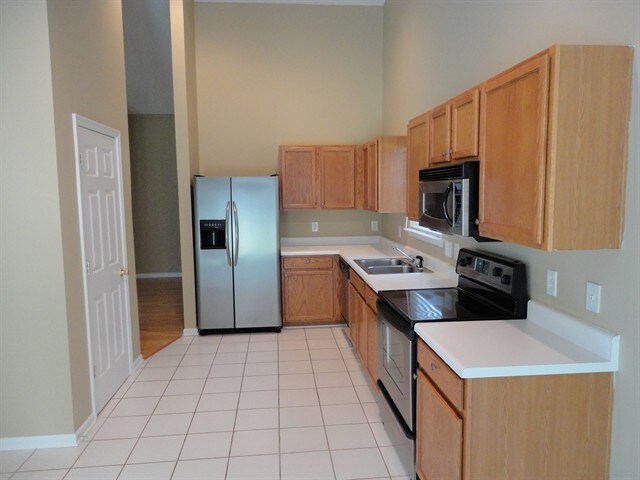 Foto del edificio - 1005 Glen Hollow Dr