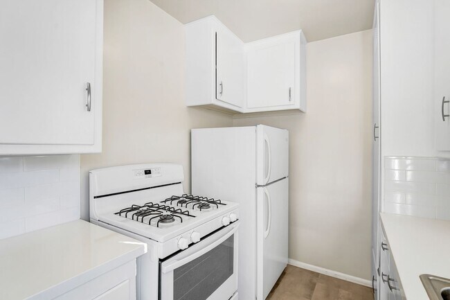 Foto del edificio - 500 California Ave