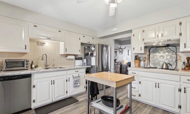 Foto del edificio - 1030 E Bethany Home Rd