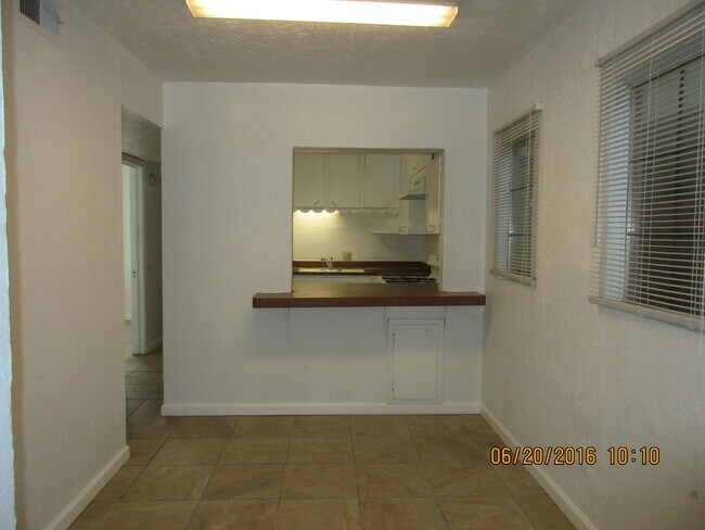 Foto del edificio - 618 Jefferson St NE