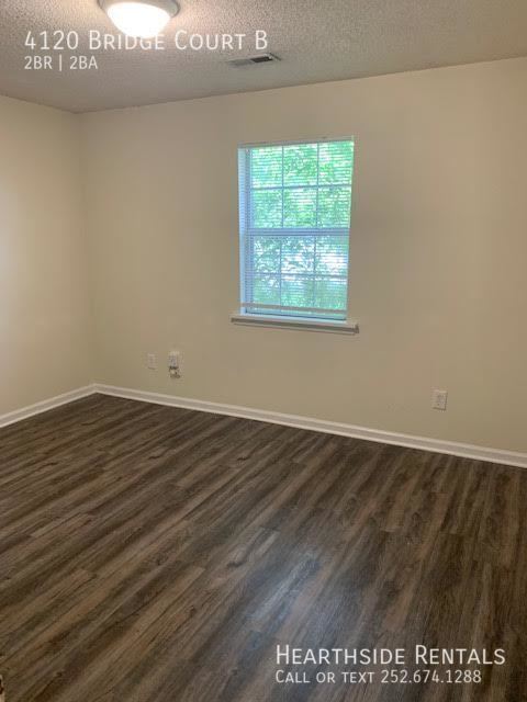 Building Photo - "Charming 2-Bed, 2-Bath Duplex in Wintervi...