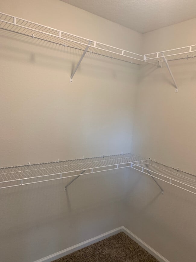 Owner Walk-in Closet - 2808 Shangri La Dr