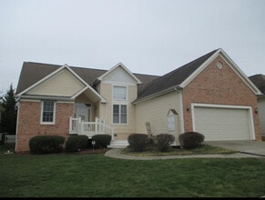 Building Photo - 3 Willow Tree Ct