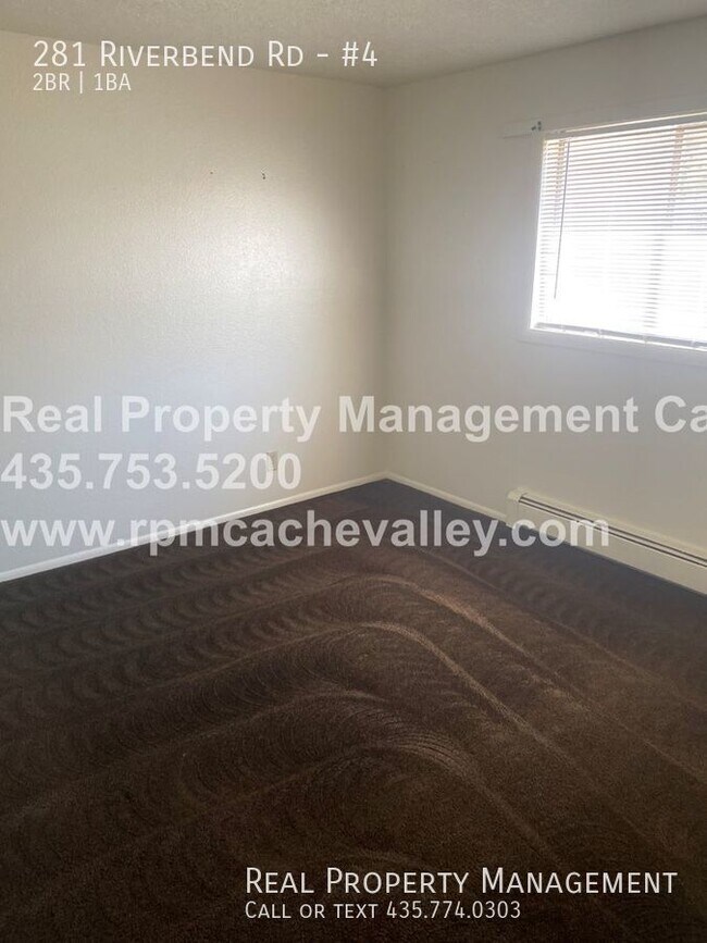 Building Photo - 2 BR 1 BA apartment with 1 car garage. Ava...