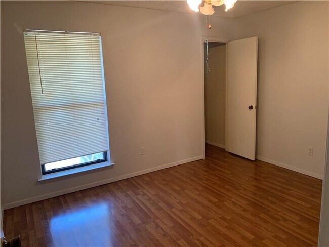 Foto del edificio - 10616 Mellow Meadow Dr